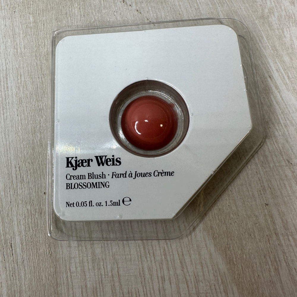 $4 🌙 Kjaer Weis Mini Cream Blush in Blossoming NEW